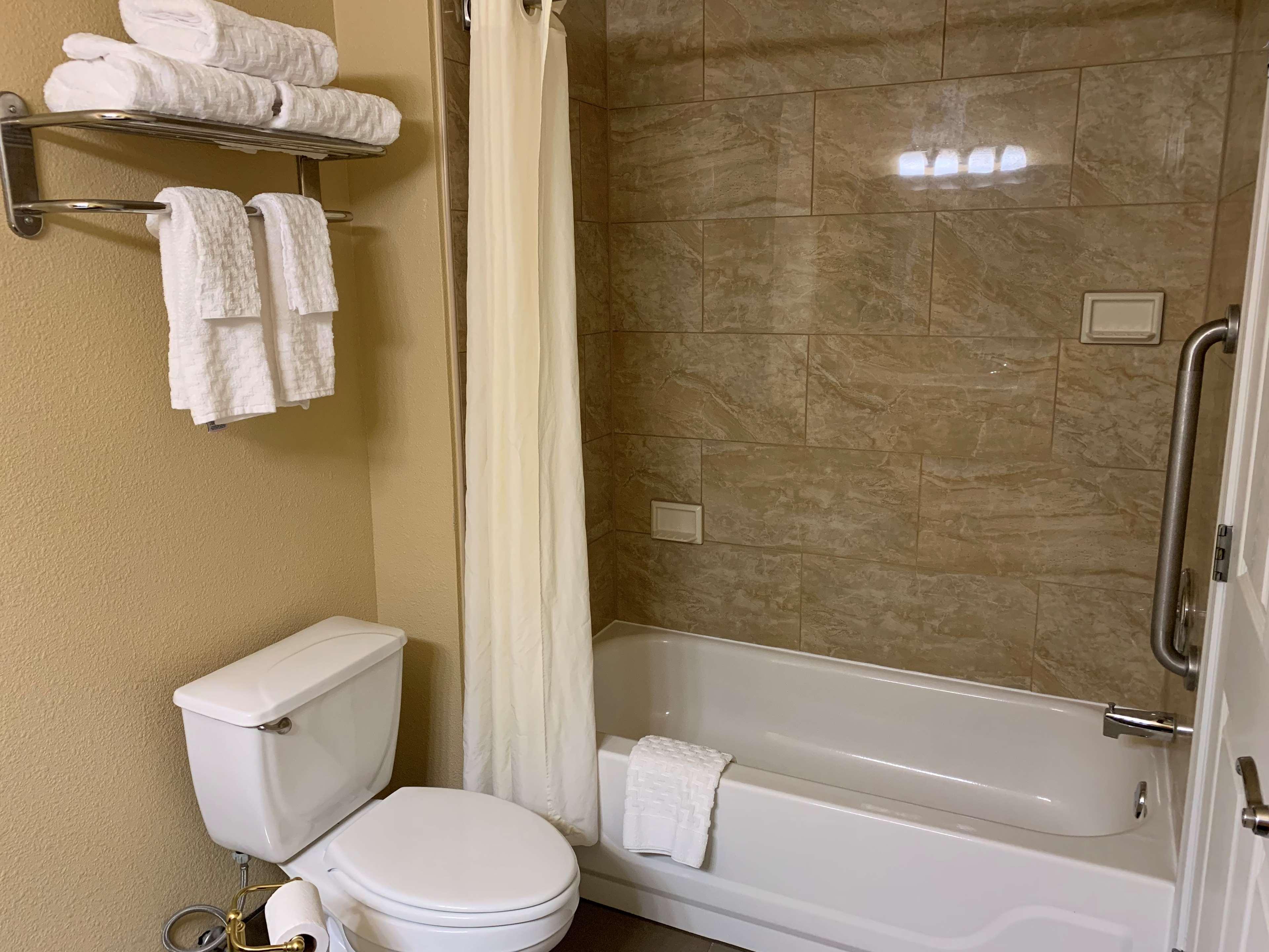 Comfort Inn Saint Paul East Oakdale Bagian luar foto